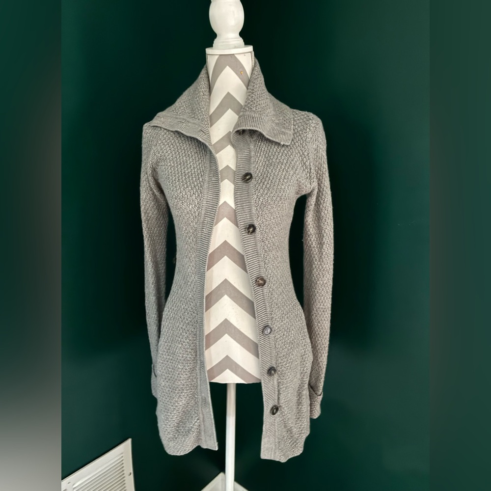 Patagonia Gray Button-Up Women's Sweater